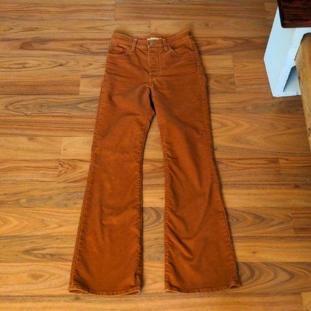 Ribcage flare corduroy